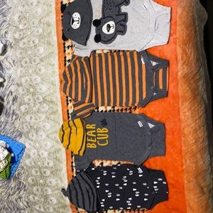4 bundle onesies sets
